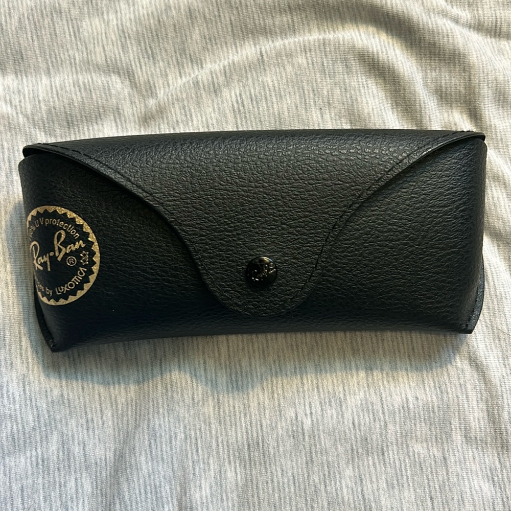 Rayban Case